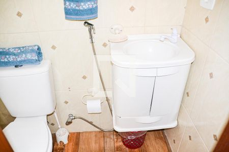 Casa à venda com 389m², 4 quartos e 4 vagasCasa 2 Banheiro