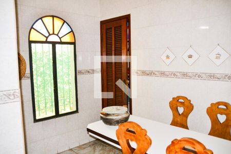 Casa à venda com 389m², 4 quartos e 4 vagasCozinha