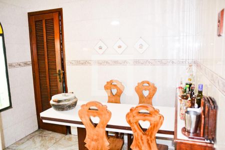 Casa à venda com 389m², 4 quartos e 4 vagasCozinha