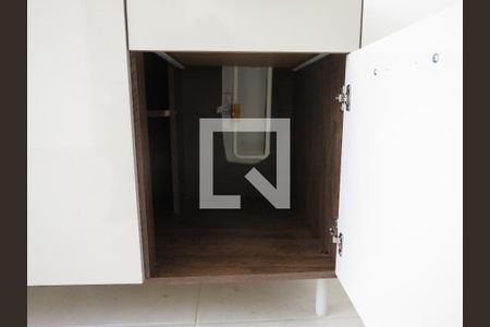 Sala e Cozinha - Gabinete Aberto de apartamento para alugar com 2 quartos, 33m² em Piqueri, São Paulo