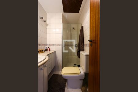 Apartamento para alugar com 200m², 3 quartos e 3 vagas Apartamento para alugar com 200m², 3 quartos e 3 vagasBanheiro da Suíte 1