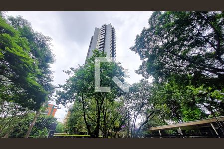 Apartamento para alugar com 200m², 3 quartos e 3 vagas Apartamento para alugar com 200m², 3 quartos e 3 vagasFachada