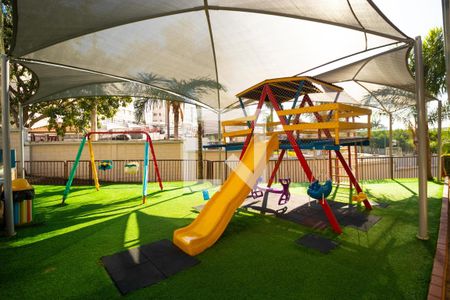 Apartamento à venda com 109m², 2 quartos e 1 vaga Apartamento à venda com 109m², 2 quartos e 1 vagaÁrea comum - Playground