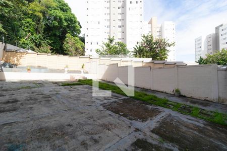 Apartamento à venda com 109m², 2 quartos e 1 vaga Apartamento à venda com 109m², 2 quartos e 1 vagaQuintal