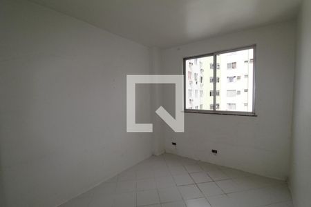 Quarto 1 de apartamento para alugar com 3 quartos, 58m² em Jacarepaguá, Rio de Janeiro