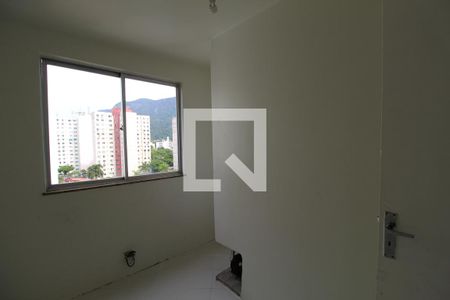 Quarto 1 de apartamento para alugar com 3 quartos, 58m² em Jacarepaguá, Rio de Janeiro