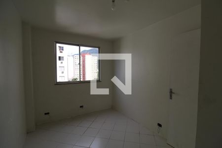 Quarto 2 de apartamento para alugar com 3 quartos, 58m² em Jacarepaguá, Rio de Janeiro