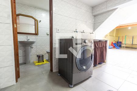 Casa à venda com 250m², 4 quartos e 2 vagasÁrea de serviço