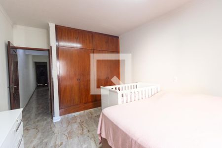 Casa à venda com 250m², 4 quartos e 2 vagasQuarto 1