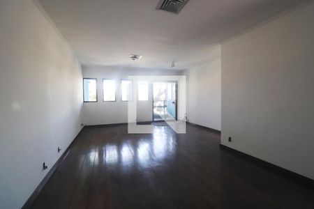 Sala de casa para alugar com 3 quartos, 242m² em Parque Central, Santo André