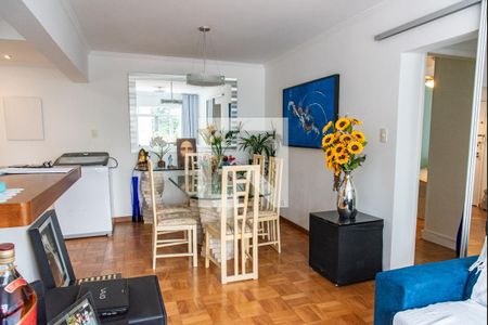 Apartamento para alugar com 78m², 2 quartos e 1 vagaSala