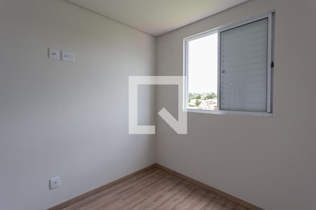 Apartamento à venda com 95m², 2 quartos e 2 vagasQuarto 2
