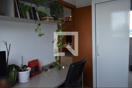 Quarto 2 de apartamento para alugar com 2 quartos, 44m² em Chácara Cotia, Contagem