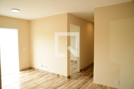 Sala de apartamento para alugar com 2 quartos, 55m² em Jardim Rio das Pedras, Cotia