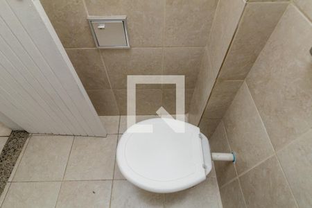 Banheiro de kitnet/studio para alugar com 1 quarto, 30m² em Vila Buarque, São Paulo