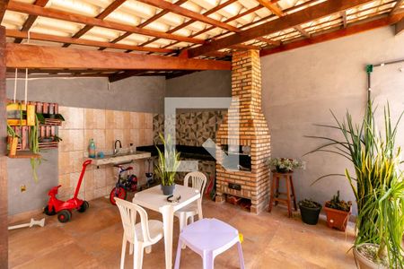 Casa à venda com 243m², 4 quartos e 2 vagasÁrea gourmet