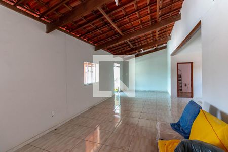 Sala 2 de casa à venda com 4 quartos, 243m² em Santa Helena, Belo Horizonte