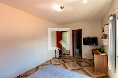 Casa à venda com 243m², 4 quartos e 2 vagasQuarto Suíte