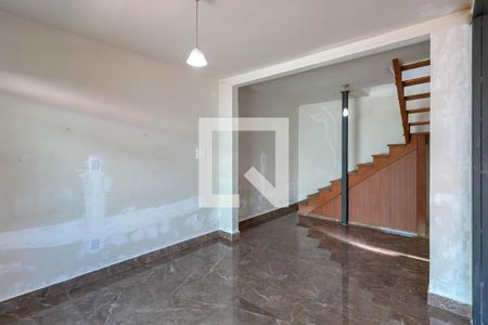 Sala de casa à venda com 4 quartos, 243m² em Santa Helena, Belo Horizonte