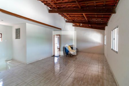 Sala 2 de casa à venda com 4 quartos, 243m² em Santa Helena, Belo Horizonte