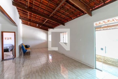 Casa à venda com 243m², 4 quartos e 2 vagasSala 2