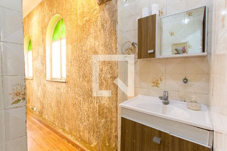 Casa à venda com 141m², 3 quartos e 2 vagasBanheiro 3