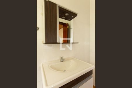 Casa à venda com 141m², 3 quartos e 2 vagasBanheiro 1 da Suíte