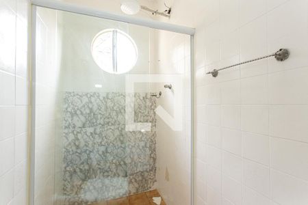 Casa à venda com 141m², 3 quartos e 2 vagasBanheiro 1 da Suíte