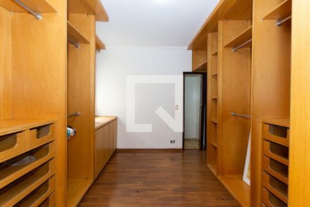 Casa à venda com 141m², 3 quartos e 2 vagasCloset da Suíte