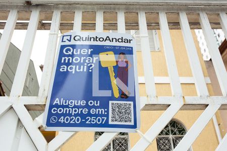 Casa à venda com 141m², 3 quartos e 2 vagasFachada - Placa