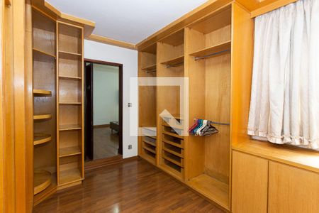 Casa à venda com 141m², 3 quartos e 2 vagasCloset da Suíte