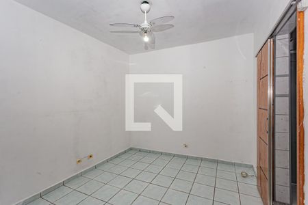 Quarto 2 de casa para alugar com 3 quartos, 80m² em Vila Caraguatá, São Paulo