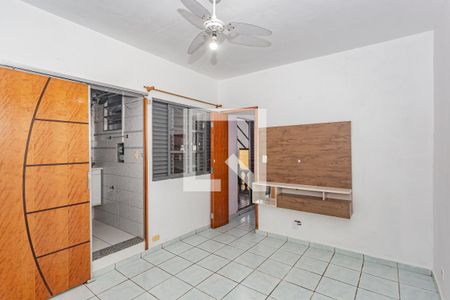 Quarto 2 de casa para alugar com 3 quartos, 80m² em Vila Caraguatá, São Paulo