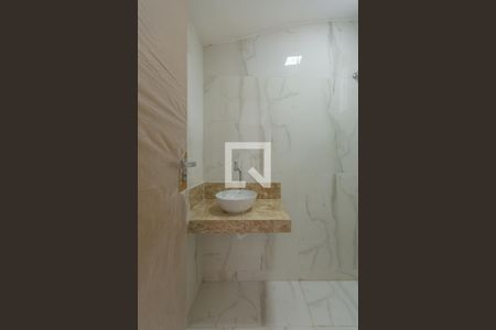 Casa à venda com 166m², 3 quartos e 2 vagas Casa à venda com 166m², 3 quartos e 2 vagasLavabo