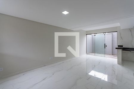 Sala de casa à venda com 3 quartos, 166m² em Santa Monica, Belo Horizonte