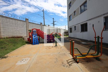 Apartamento para alugar com 50m², 2 quartos e 1 vagaÁrea comum - Playground