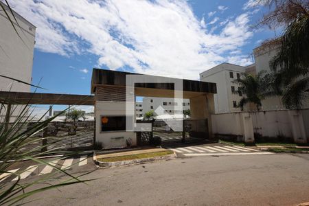 Apartamento para alugar com 50m², 2 quartos e 1 vagaFachada e portaria