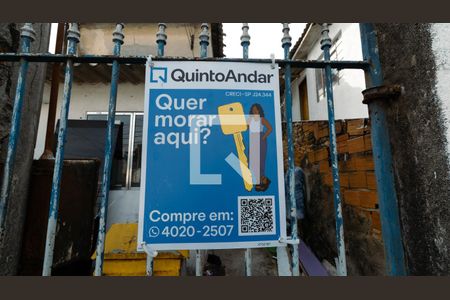 Casa à venda com 160m², 5 quartos e 2 vagasFachada