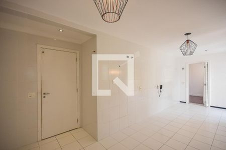 Apartamento à venda com 223m², 5 quartos e 4 vagasCozinha