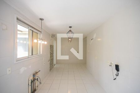 Apartamento à venda com 223m², 5 quartos e 4 vagasCozinha