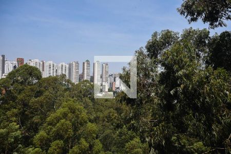 Apartamento à venda com 223m², 5 quartos e 4 vagasVista da Suíte 4