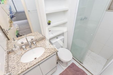 Banheiro de kitnet/studio para alugar com 1 quarto, 30m² em Aclimação, São Paulo