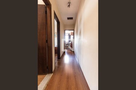 Casa à venda com 230m², 3 quartos e 5 vagasSala