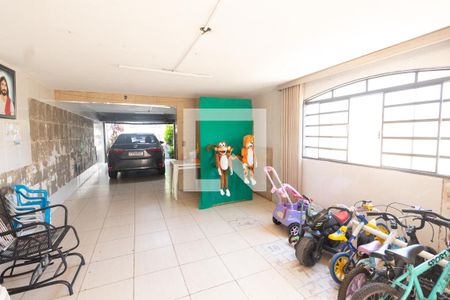 Casa à venda com 230m², 3 quartos e 5 vagasGaragem