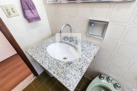 Casa à venda com 230m², 3 quartos e 5 vagasSuíte