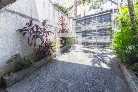 Casa à venda com 230m², 3 quartos e 5 vagasGaragem