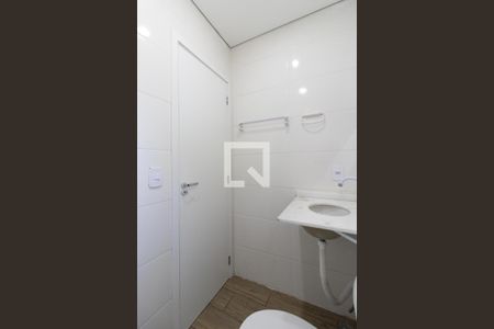 Banheiro de apartamento para alugar com 1 quarto, 24m² em Vila Guilherme, São Paulo