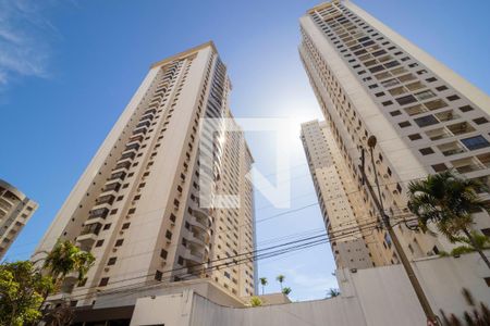 Apartamento para alugar com 59m², 2 quartos e 1 vaga Apartamento para alugar com 59m², 2 quartos e 1 vagaFachada