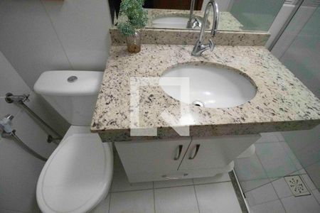 Apartamento para alugar com 59m², 2 quartos e 1 vaga Apartamento para alugar com 59m², 2 quartos e 1 vagaBanheiro social