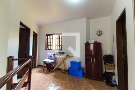 Casa à venda com 150m², 3 quartos e 3 vagas Casa à venda com 150m², 3 quartos e 3 vagasHall